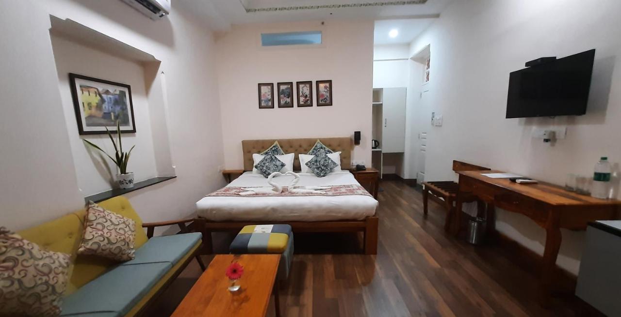 Lakeside Ratanada Guest house 3*